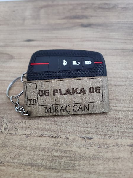 Ahşap Plaka ve İsim Yazılı Anahtarlık Kişiye Özel Kazıma