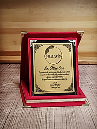 MİRACİX BS74 Kırmızı Kadife Plaket 15 X 20 cm – Kişiye Özel Baskılı Ödül ve Hatıra Plaketi