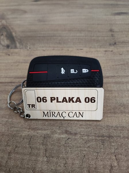 Ahşap Plaka ve İsim Yazılı Anahtarlık Kişiye Özel Kazıma Kahverengi-1 Adet