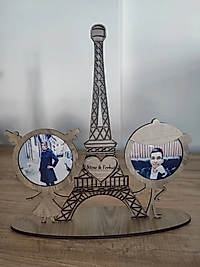 Eyfel Kulesi Ahşap Fotoğraf Çerçeveli Kalpli İsim Kazımalı Kişiye Özel