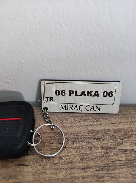 Ahşap Plaka ve İsim Yazılı Anahtarlık Kişiye Özel Kazıma