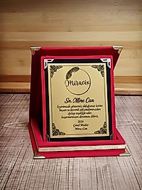 MİRACİX BS73 Kırmızı Kadife Plaket 12x16 cm – Kişiye Özel İsim, Resim ve Metin Baskılı Ödül Plaketi